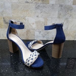 *BRAND NEW* BLUE strappy open toe heel sandal